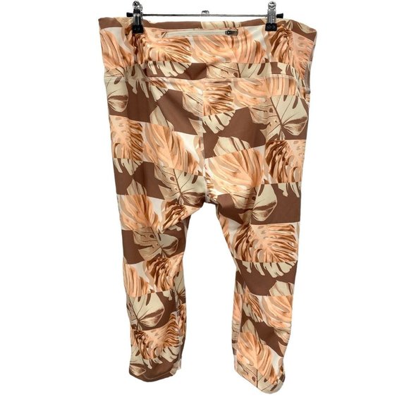 Nike Plus Size Fast Crop Running Tights 1X Floral Tropical Athletic Workout - Picture 2 of 6